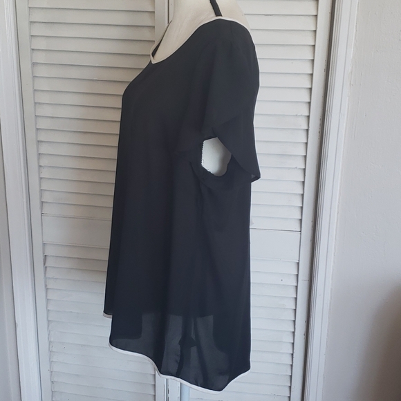 Black Sheer Top w/Cream Piping & Bows in Back, 2x - Picture 6 of 8